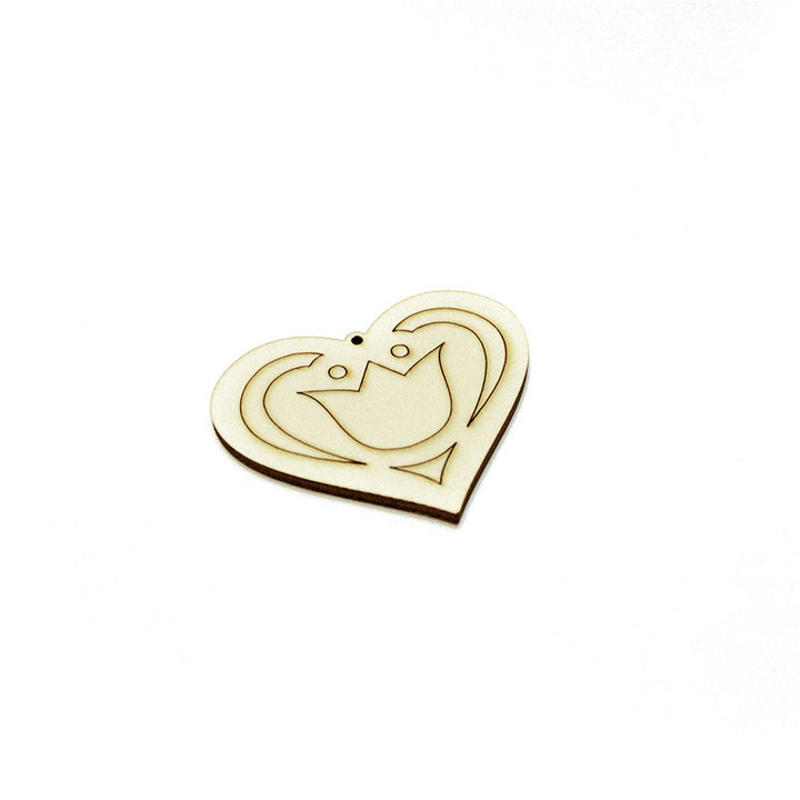 Articolo in legno per bigiotteria - cuore con ornamento